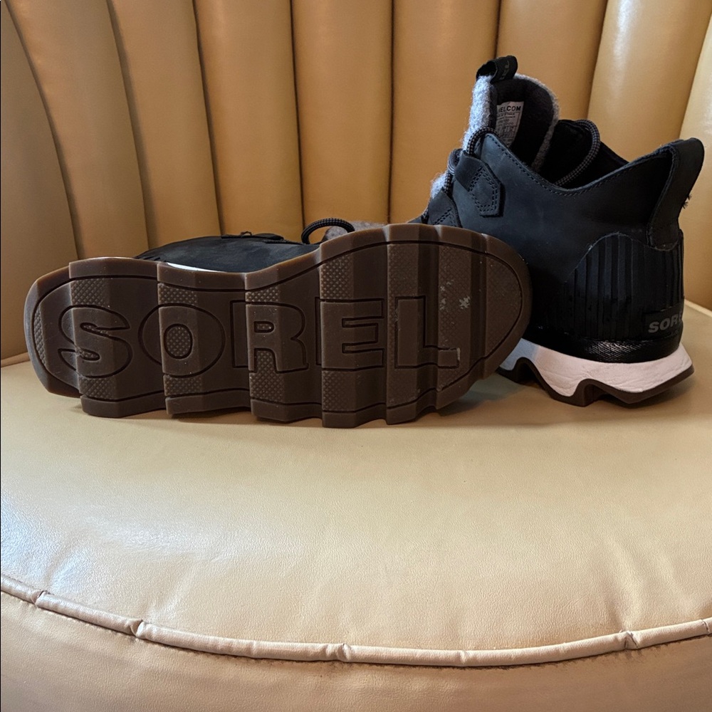 Sorel Black and Gray Women's Athletic Boots - Picture 2 of 2